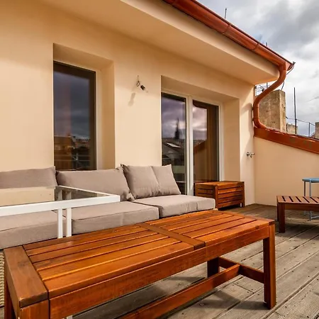 Days - Premium Loft With Ac & View Of The Zizkov Tower From Spacious Terrace