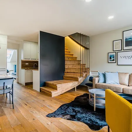 Days - Premium Loft With Ac & View Of The Zizkov Tower From Spacious Terrace Apartament *