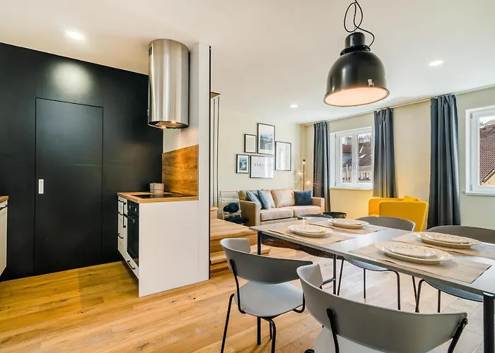 Days - Premium Loft With Ac & View Of The Zizkov Tower From Spacious Terrace