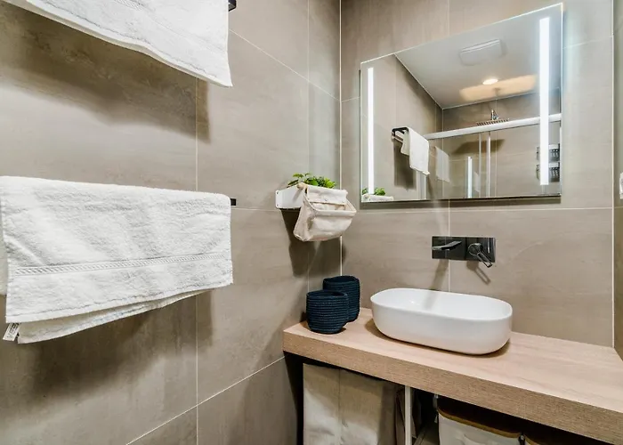 Days - Premium Loft With Ac & View Of The Zizkov Tower From Spacious Terrace Lejlighed Prag