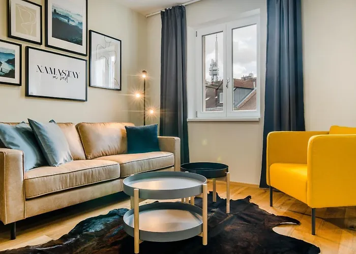 Lejlighed Days - Premium Loft With Ac & View Of The Zizkov Tower From Spacious Terrace
