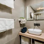 Days - Premium Loft With Ac & View Of The Zizkov Tower From Spacious Terrace Διαμέρισμα Πράγα