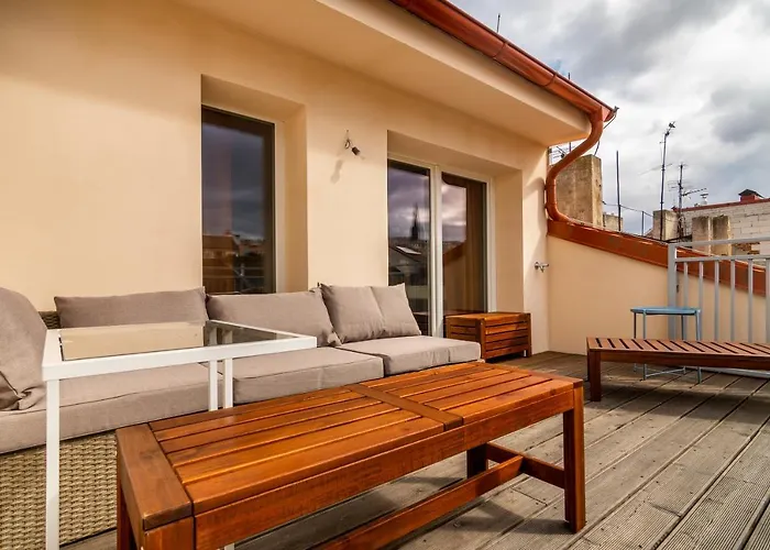Days - Premium Loft With Ac & View Of The Zizkov Tower From Spacious Terrace