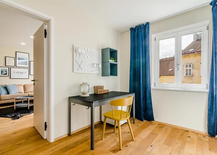 Apartmán Days - Premium Loft With Ac & View Of The Zizkov Tower From Spacious Terrace *